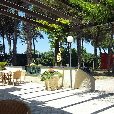 Holiday park Villaggio Mithos 3*