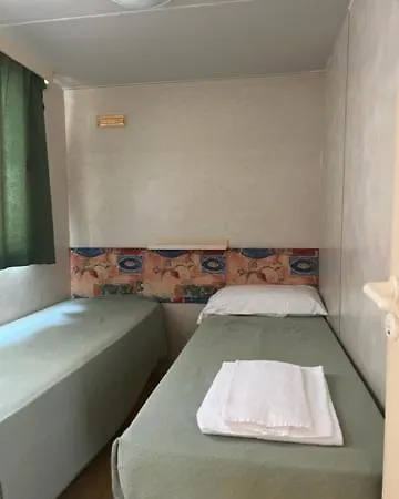Villaggio Mithos מיסאנו אדריאטיקו